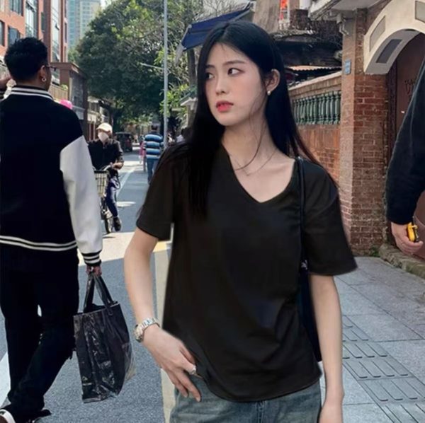 [Factory Direct] solid color large neckline short sleeve T-shirt women's loose casual thin inner wear V-neck undershirt trendy brand - Image 2
