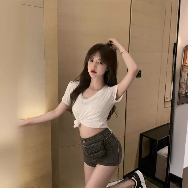 Women's 2024 Summer New T-shirt with V-neck Design and Interior Matching Bottom, Irregular Spicy Girl Desire Short Sleeve Top - Image 3