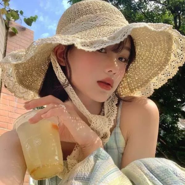 French straw hat women's 2024 summer new breathable lace lace lace hollow sun hat beach hat sun hat