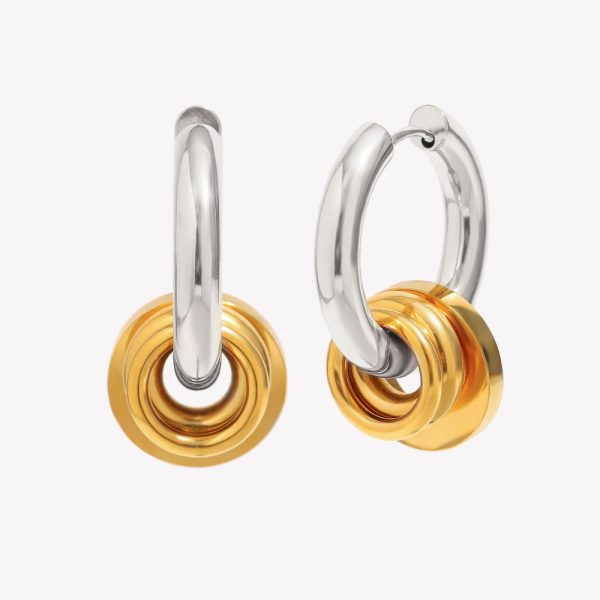 European and American fashion temperament niche geometric versatile earrings stainless steel plated 18K gold simple three ring pendant earrings for women - 图片 5