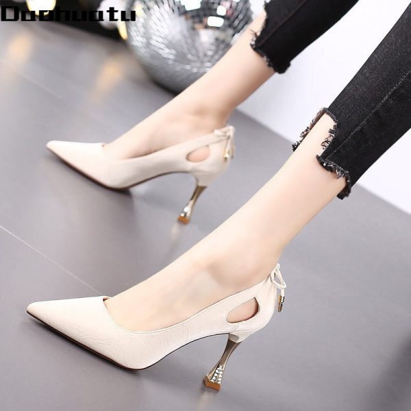 Daohuatu celebrity temperament high heels stiletto pumps women's shoes 2021 spring new European and American style versatile Internet celebrity professional single shoes beige bow [6 cm] 34 standard size
