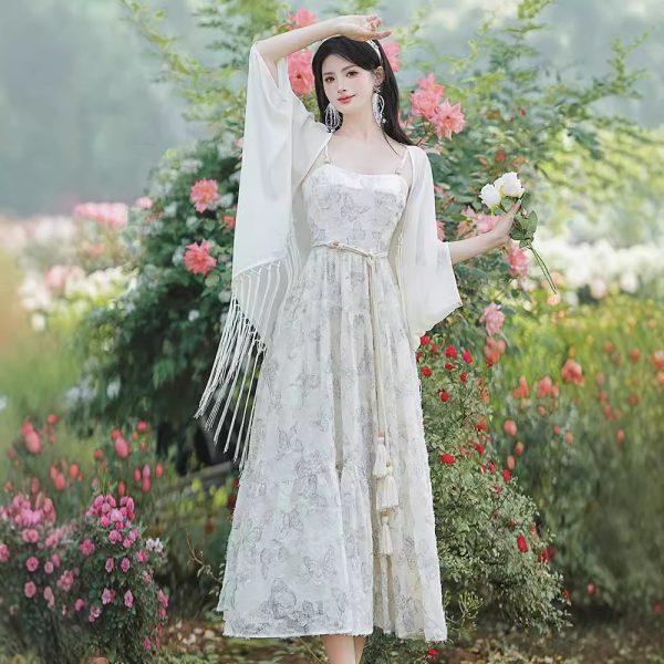New real shot coffee break French salty and sweet suspender seaside resort beach skirt set with belt