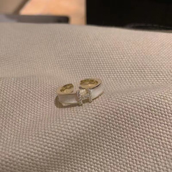 H letter ring, women's niche fashion, personality opening, new trendy, high-end sense of simplicity, decorative index finger ring - 图片 3