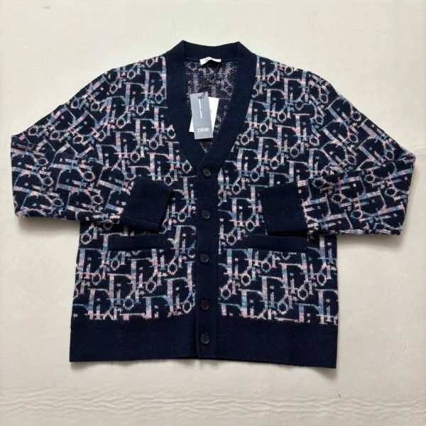 D cashmere cardigan